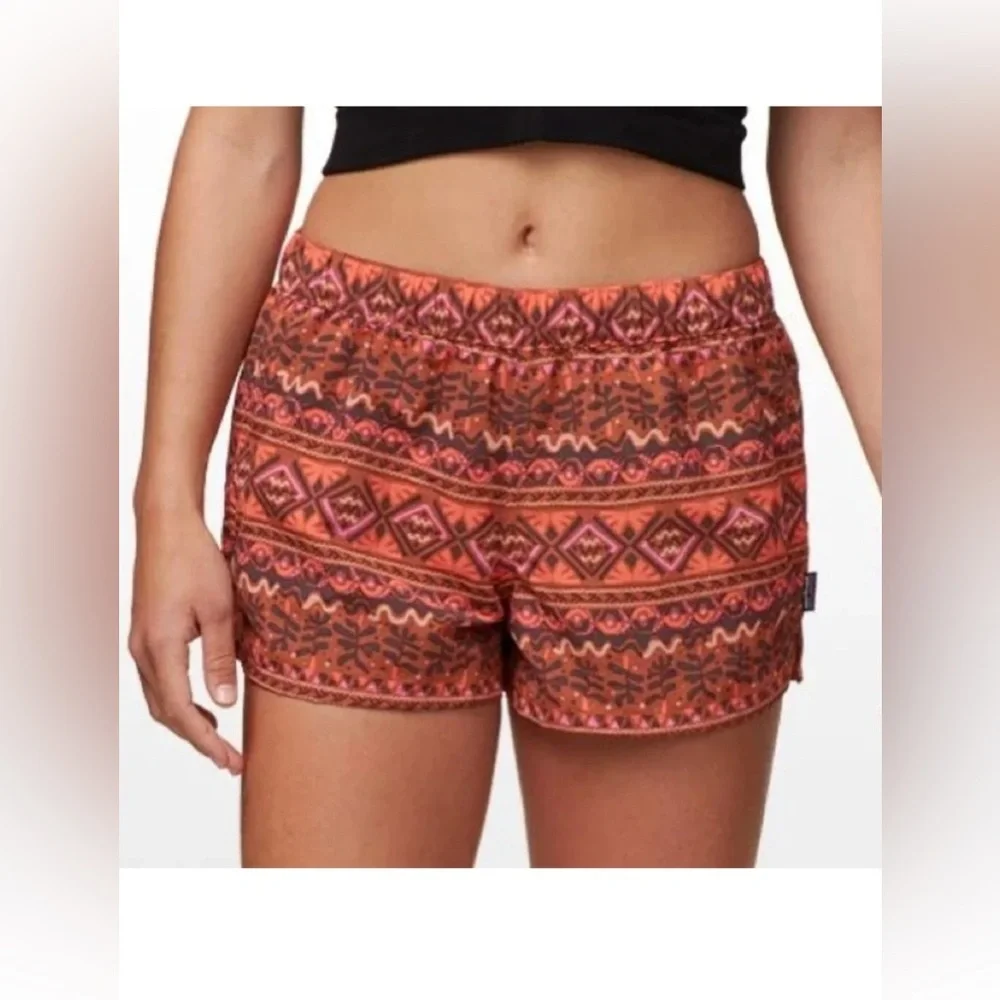 Patagonia Women’s Barely Baggies Shorts Aztec Print , size M - Picture 10 of 10